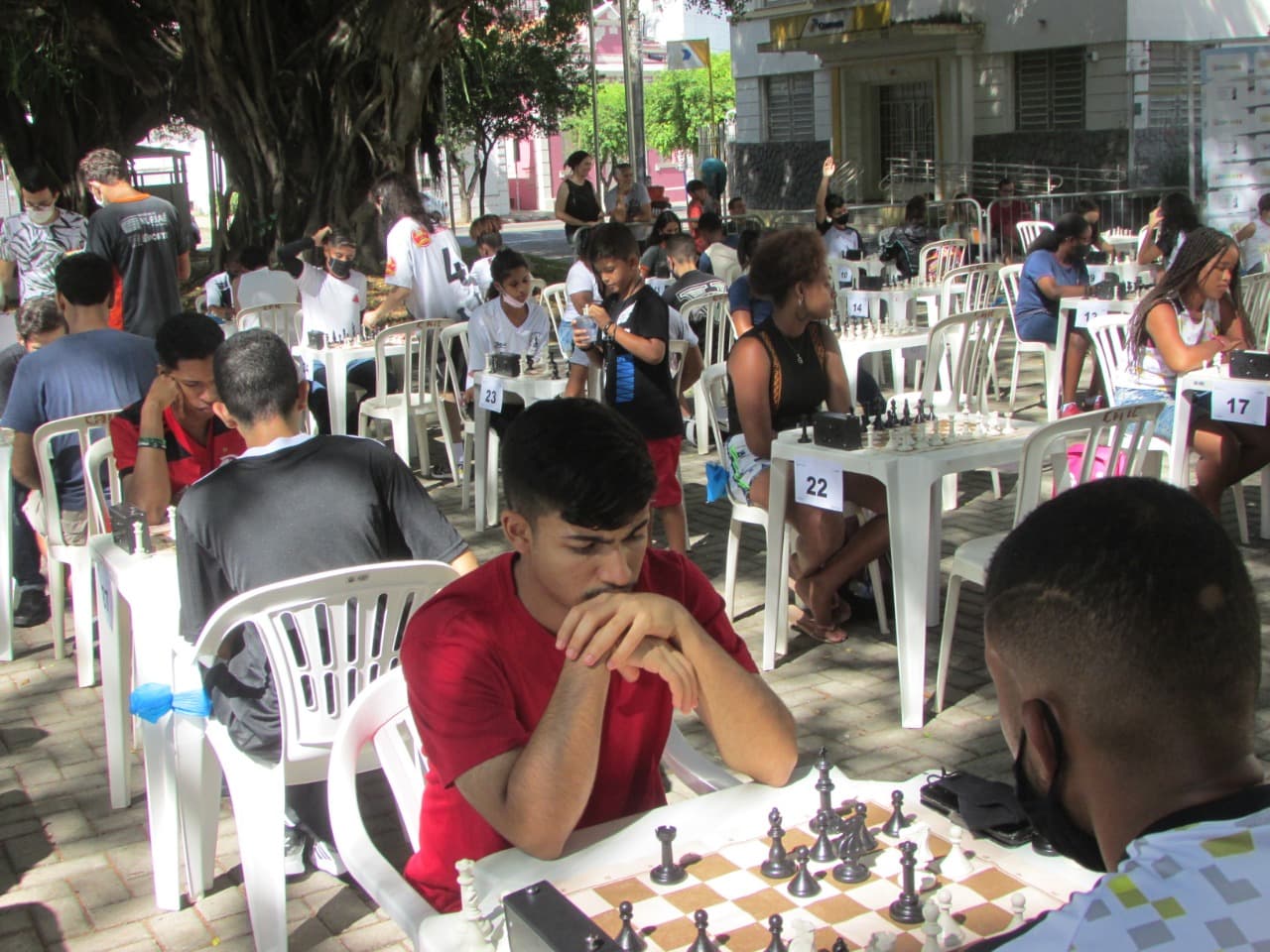 Campeonato de xadrez reúne mais de 100 jogadores de cidades região